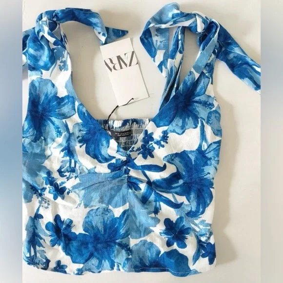 NEW Zara White & Blue Floral Crop Top - Picture 2 of 4